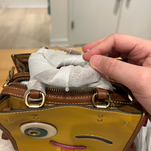 😜 RARE Coach Coachies Rogue 17 In Signature Textile Jacquard With Winkie NWT - Picture 7 of 13